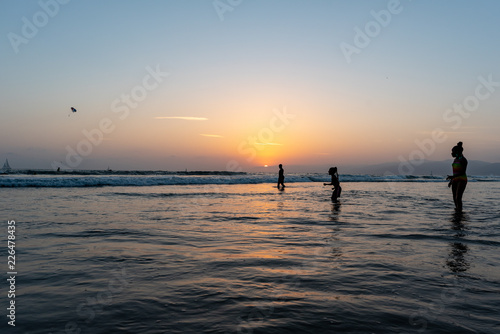 Fototapeta Naklejka Na Ścianę i Meble -  Sunset Venice beach