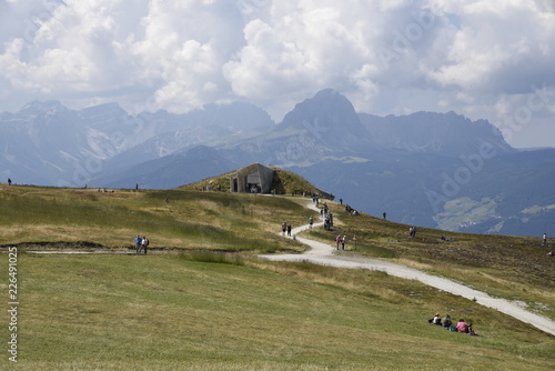 Veduta di Plan De Corones e del Museo Messner photo