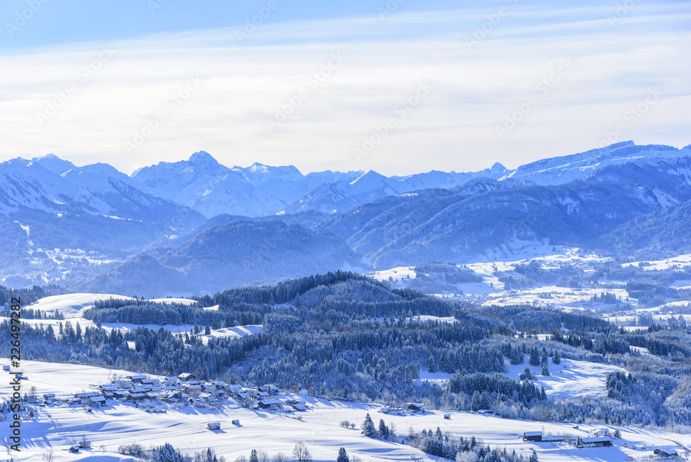 sonniger Nachmittag im winterlichen Oberallgäu
