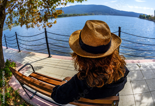 İzmir Ödemiş Bozdag The reflections and scenic views of the lake in Golcuk town photo