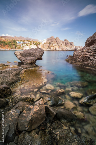 Kleine Bucht mit Felsen und Steinen im Süden von Kreta © Markus