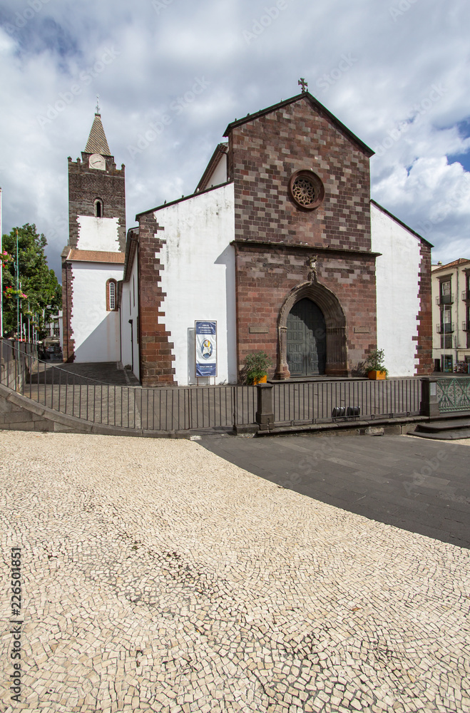 Fototapeta premium The Cathedral Funchal, Madeira