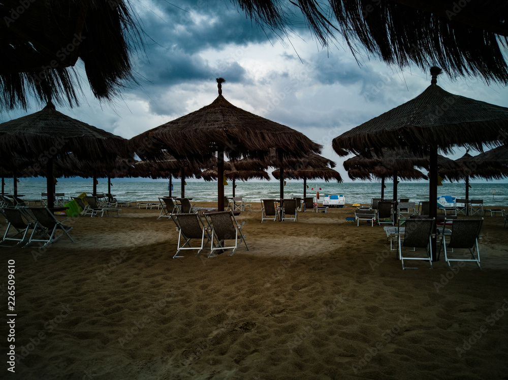 Fototapeta premium incoming storm on the beach