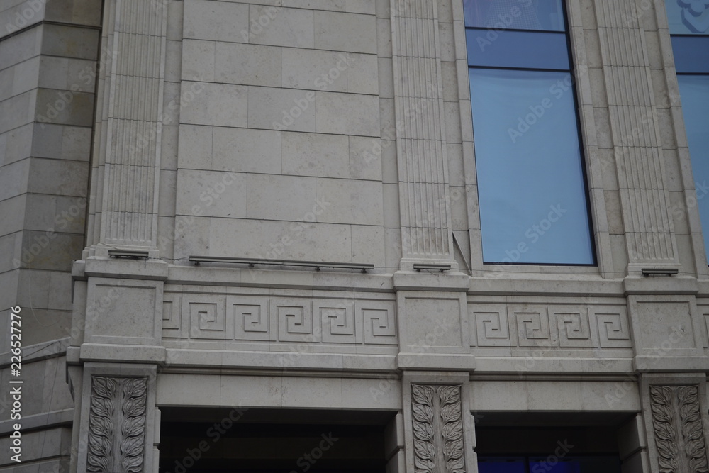 Obraz premium windows of an old building