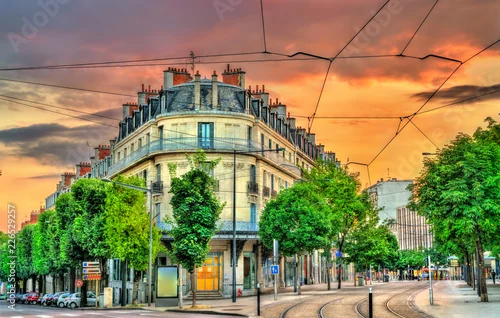 Obraz Tradycyjne budynki na starym mieście w Dijon we Francji