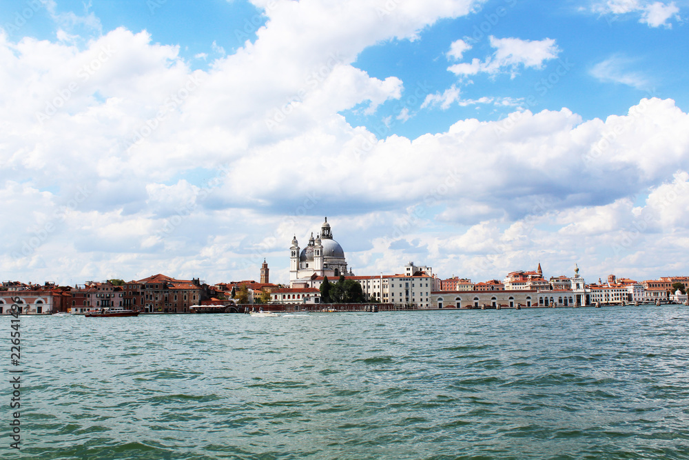 Obraz premium city on water