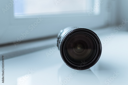 camera lens seen from the left