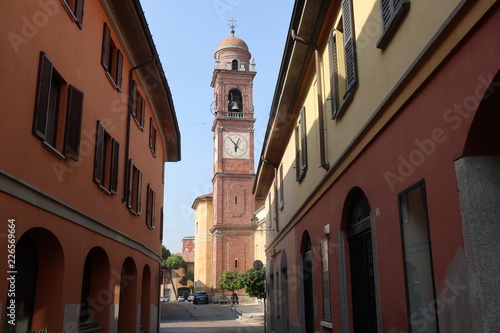 Grande campanile di Vimercate, italia photo