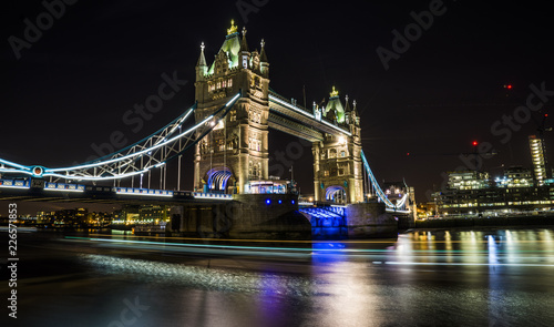 tower bridge in london at night