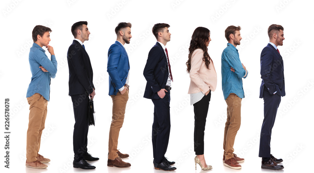 Obraz premium group of seven people with different reactions waiting in line