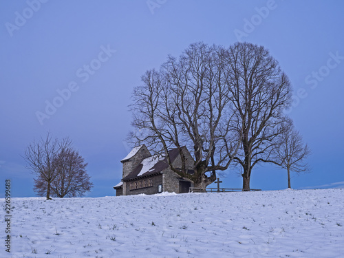 Chapel and trees in winter, Kapelle und Bäume im Winter © scubaluna