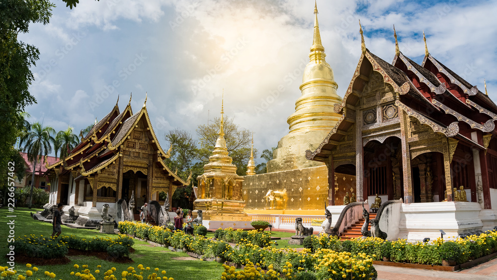 Naklejka premium Wat Phra Sing, Chiang Mai, Thailand