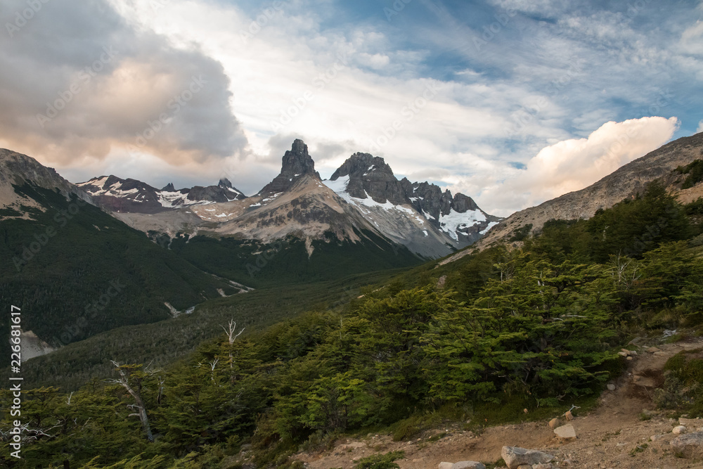 Glacier valley leading to the Cerro Palo mountain