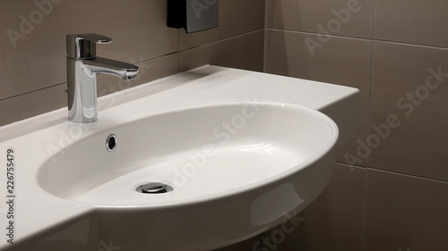 Sink washbasin bathroom clean modern faucet tap