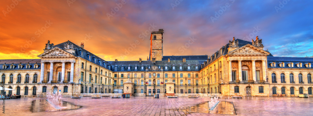 Fototapeta Pałac książąt Burgundii w Dijon, Francja