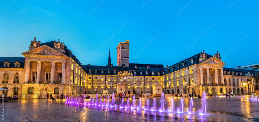 Fototapeta premium Palace of the Dukes of Burgundy in Dijon, France