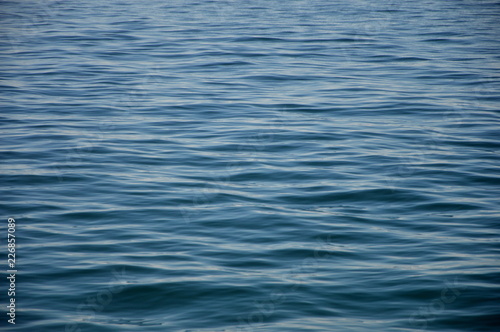 Fototapeta Naklejka Na Ścianę i Meble -  Blue sea with waves