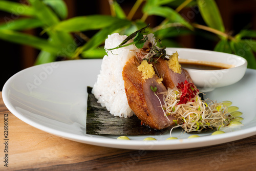 FreshTuna sashimi with rice