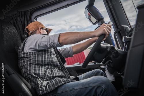 Fotografija Trucker Behind the Wheel