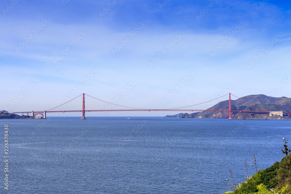 Fototapeta premium The Golden Gate from distance