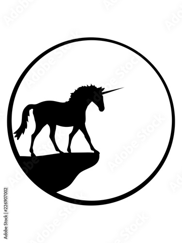 klippe mond nacht vollmond einhorn pferd horn unicorn fabelwesen pony reiten mädchen comic cartoon clipart