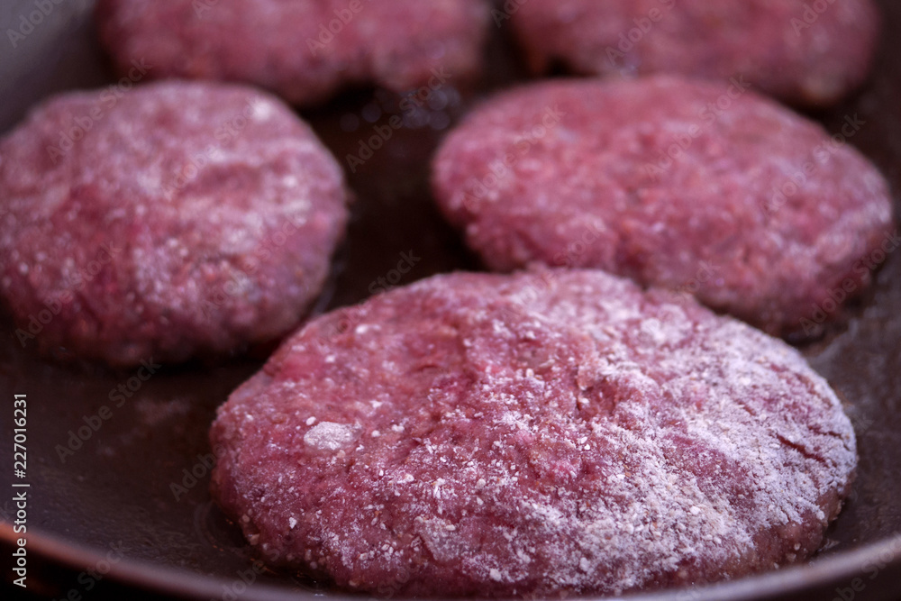 Mince Organic Meat Burger Patties. Cooking In Frying Pan. Mince Organic Meat Burger Patties. Cooking In Frying Pan.