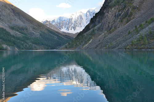 Fototapeta Naklejka Na Ścianę i Meble -  Big Shavlinskoe lake, Altai mountains, Russia in evening