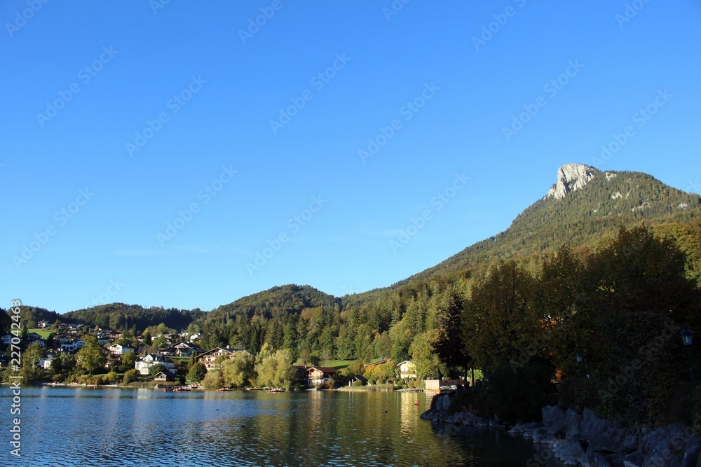 Panoramablick über den Fuschlsee im Salzkammergut. Panoramablick über den Fuschlsee im Salzkammergut.