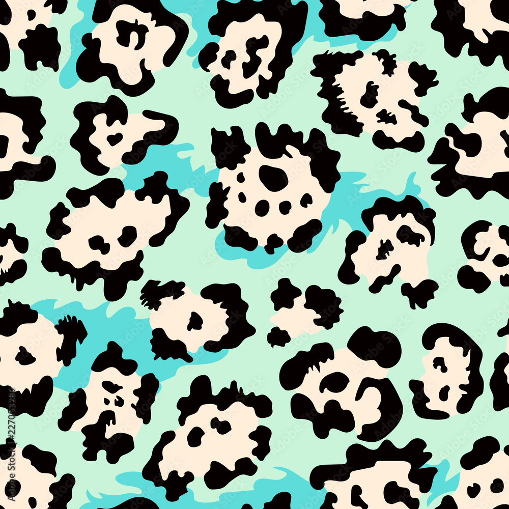 Fototapeta premium Seamless leopard fur pattern. Vector animal skin background.