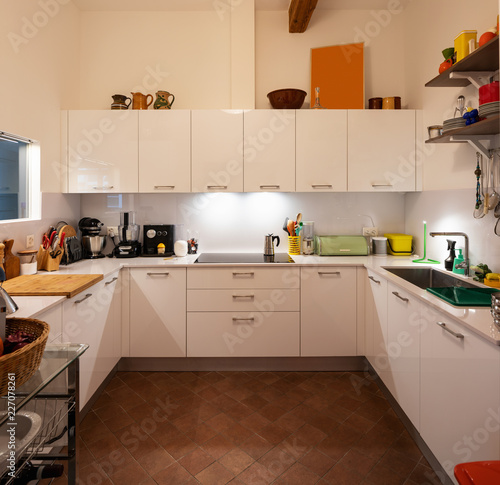 Fotografía Modern kitchen in a renovated building