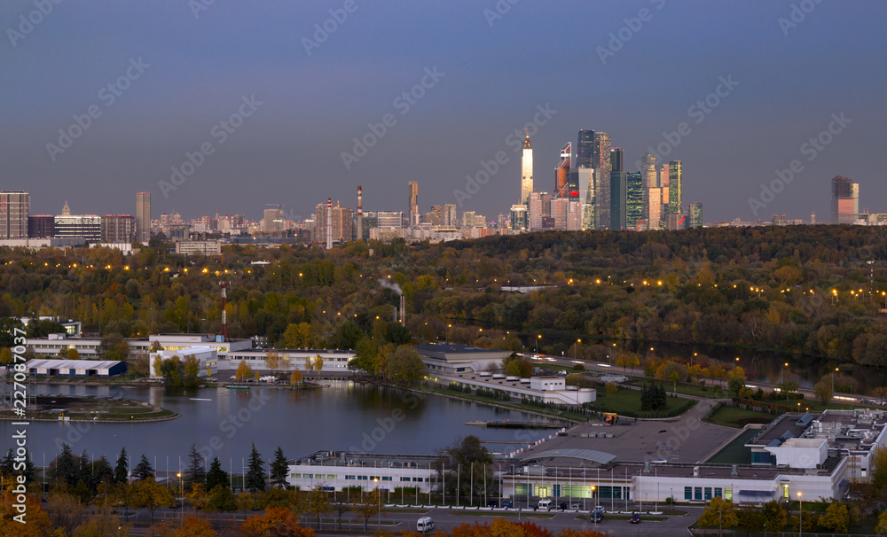 Naklejka premium Moscow city skyline at dusk
