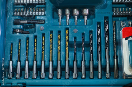 Electrical repair tools, drill bits and drill bits, drill bit set.