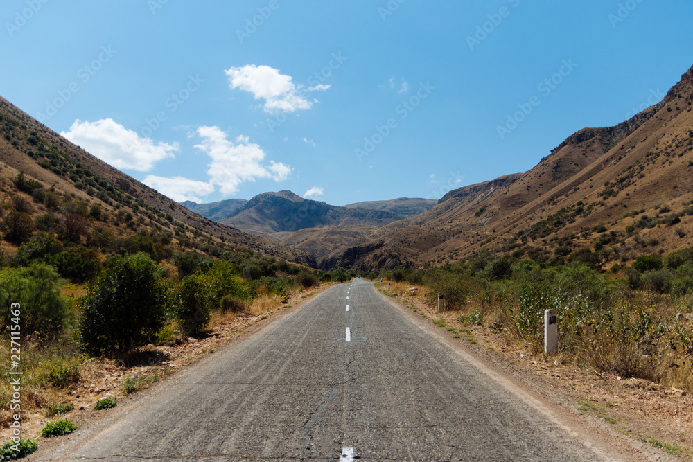 Fototapeta premium road in mountains