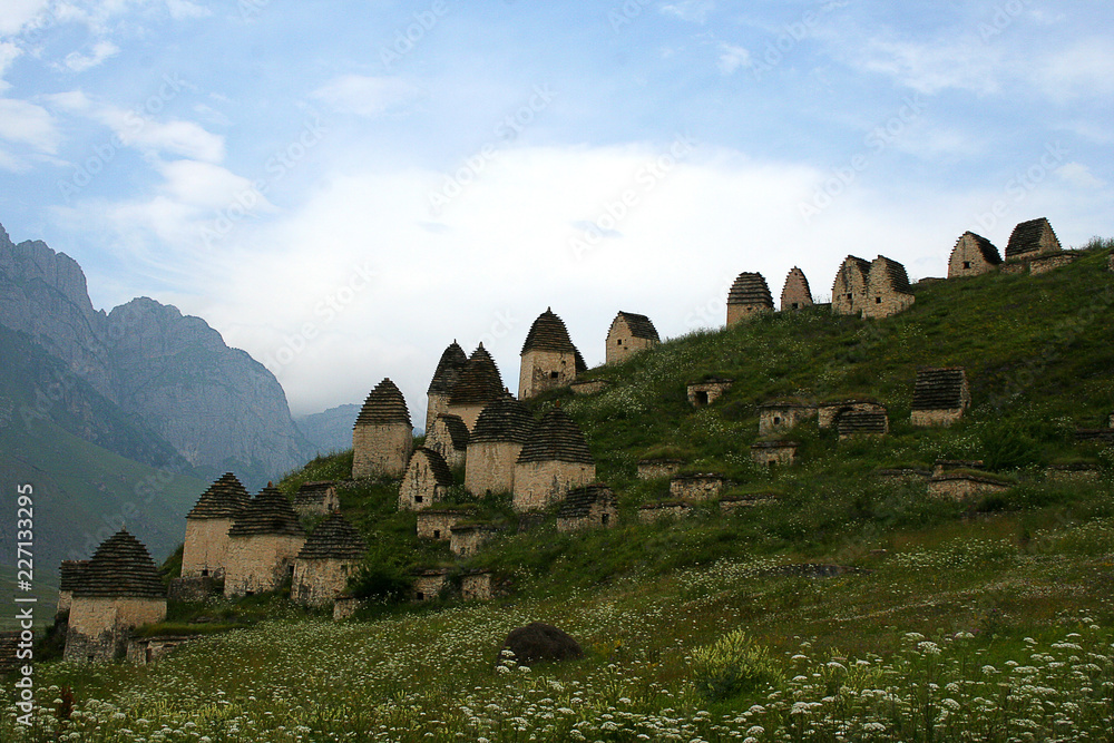 ancient tombs of the Caucasus