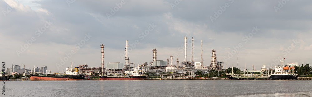 Petroleum plant