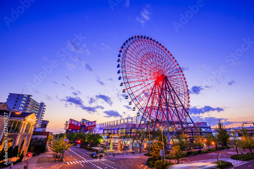 夕暮れの天保山