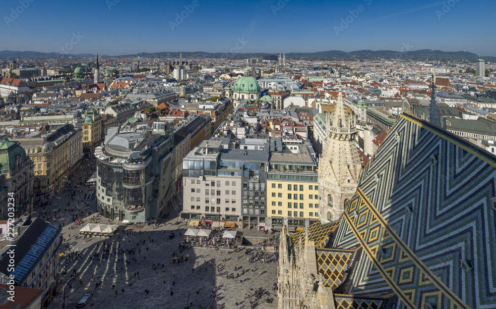 Fototapeta premium Widok na Wiedeń na zachód od katedry św. Szczepana