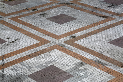 Geometric Patterns on the Ground