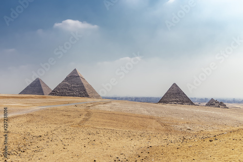 Panorama of the area with the great pyramids of Giza, Egypt © Alfredo