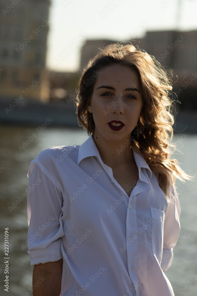 Street photo shoot with a wonderful girl.Photo shoot in Moscow in a beautiful hearth. Street photo shoot with a wonderful girl.Photo shoot in Moscow in a beautiful hearth.