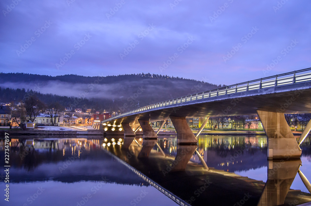 Øvre sund bridge