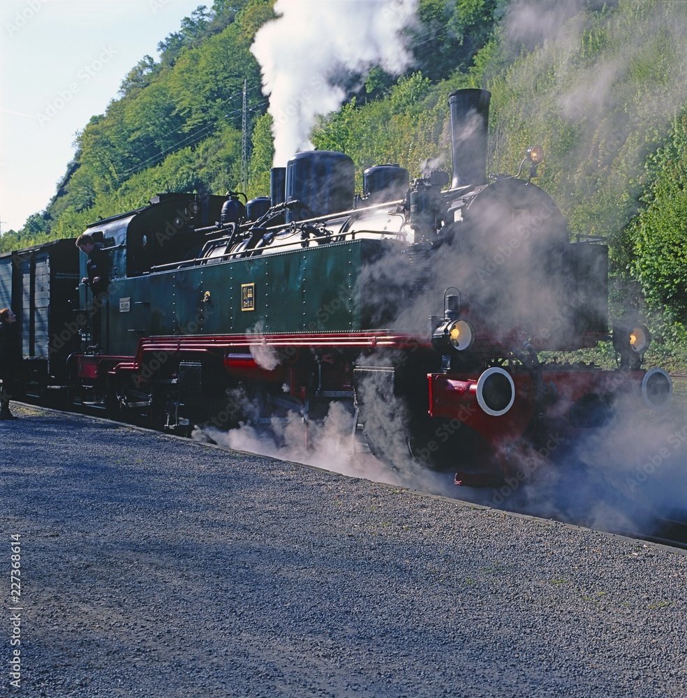 Obraz premium Rheinland-Pfalz, Dampflokomotive der Brohltal-Eisenbahn