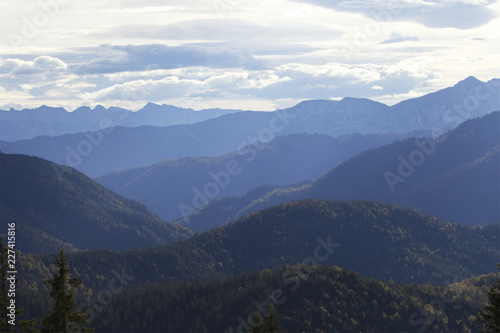 Fototapeta Naklejka Na Ścianę i Meble -  Alpen Gebirge im Morgentau