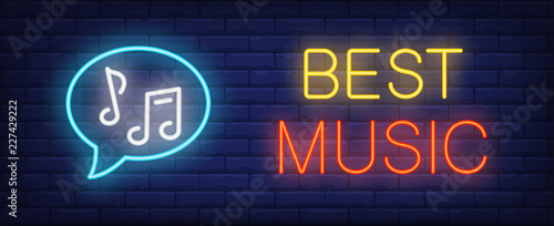 Best music neon sign. Speech bubble with notes. Playlist, hit parade, nightclub. Night bright advertisement. Vector illustration in neon style for music, entertainment, nightlife