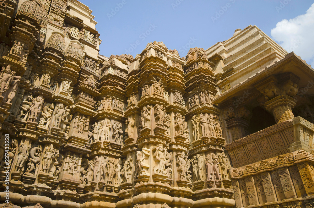 DEVI JAGDAMBA TEMPLE, South Wall - Sculptures, Western Group, Khajuraho, Madhya Pradesh, UNESCO World Heritage Site DEVI JAGDAMBA TEMPLE, South Wall - Sculptures, Western Group, Khajuraho, Madhya Pradesh, UNESCO World Heritage Site