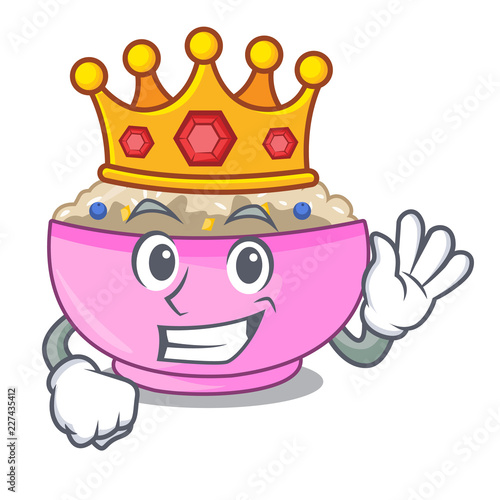 King cooked whole porridge oats in cartoon pan