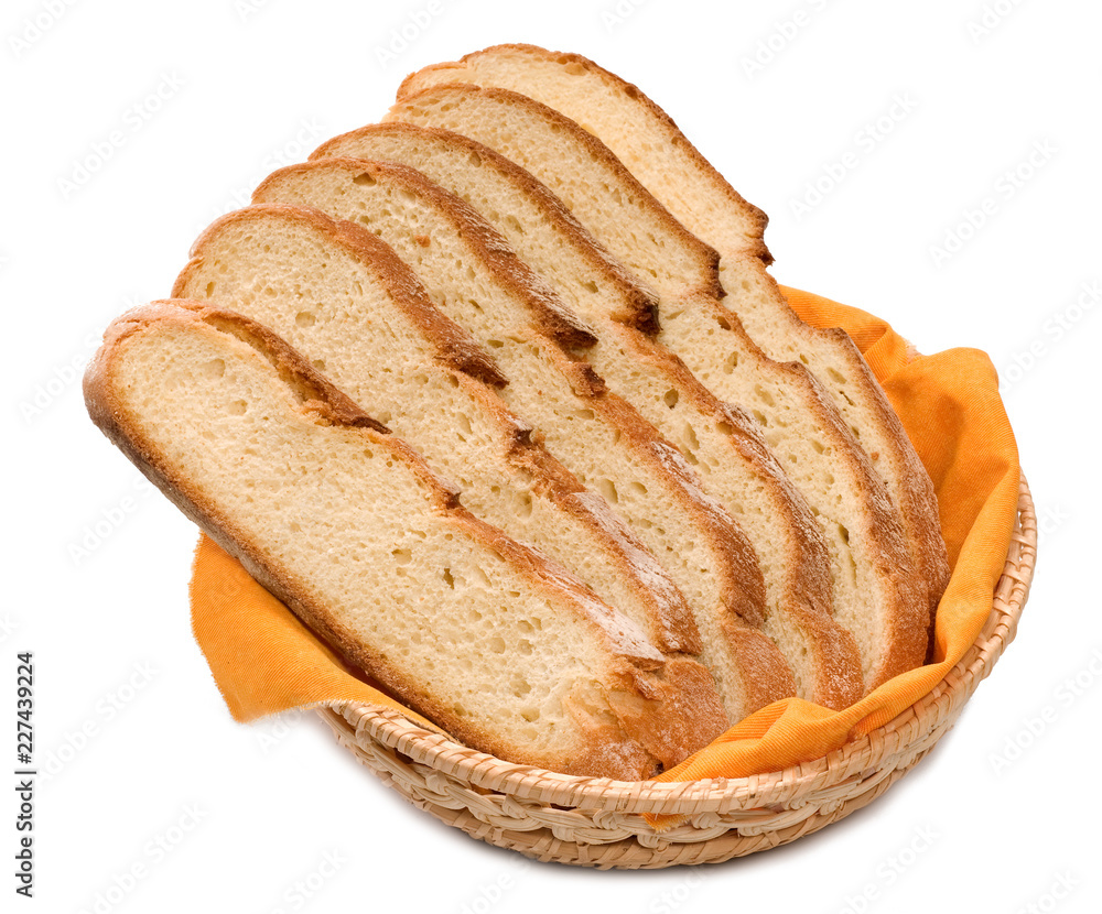 Fette di pane toscano nel cesto