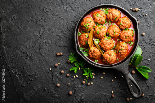 Принти на полотні Beef meatballs in tomato sauce