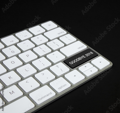 Goodbye 2018 key on keyboard
