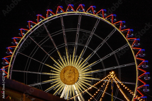 Wasen Stuttgart Cannstatter Volksfest 200 Jahre Jubiläum Fest Party rießen Rad big wheel lights farbig langzeitbelichtung photo